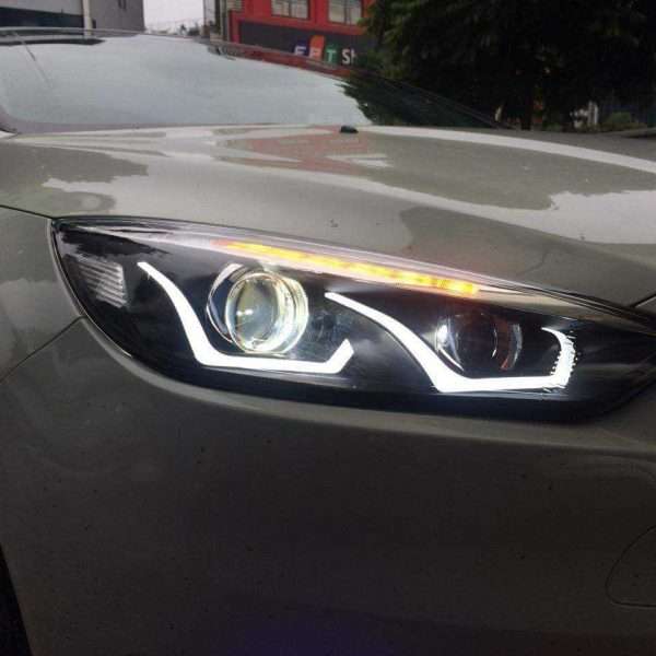đèn pha ford focus