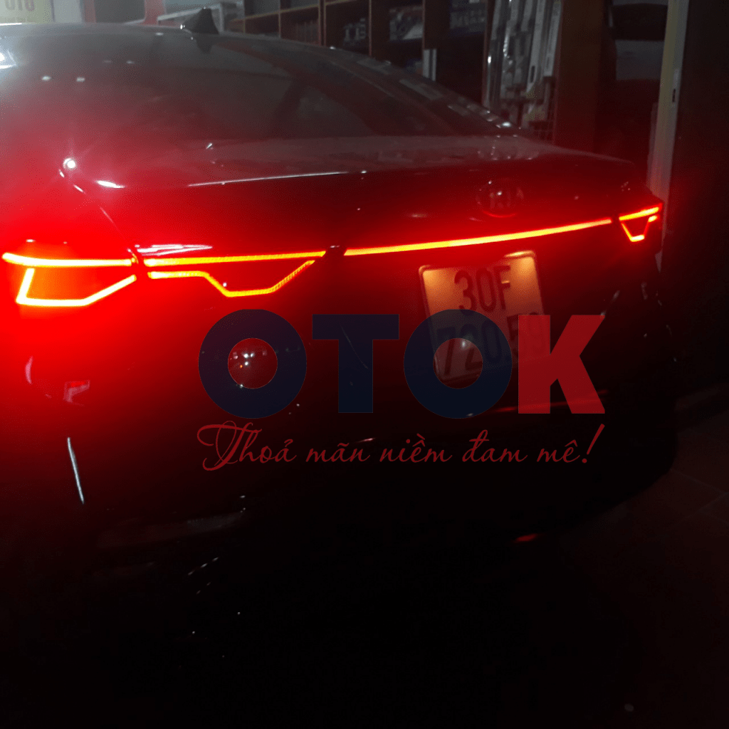 led đèn phản quang xe cerato 2019